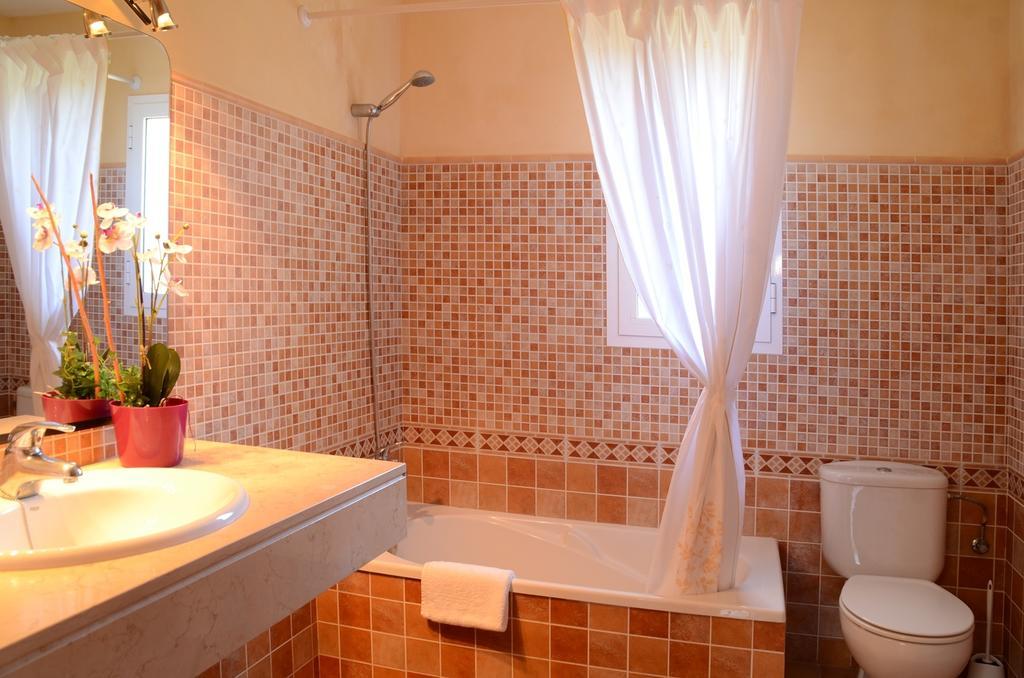 Villas Las Golondrinas Cala en Bosch Ngoại thất bức ảnh
