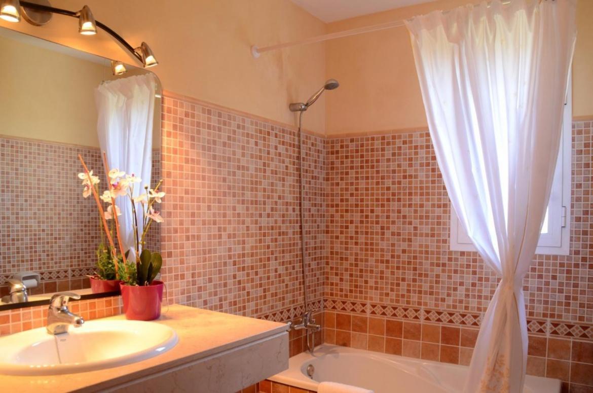 Villas Las Golondrinas Cala en Bosch Ngoại thất bức ảnh